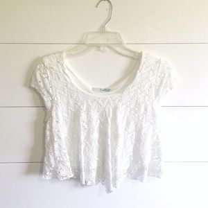 NWOT “Snowfall” white crochet crop top